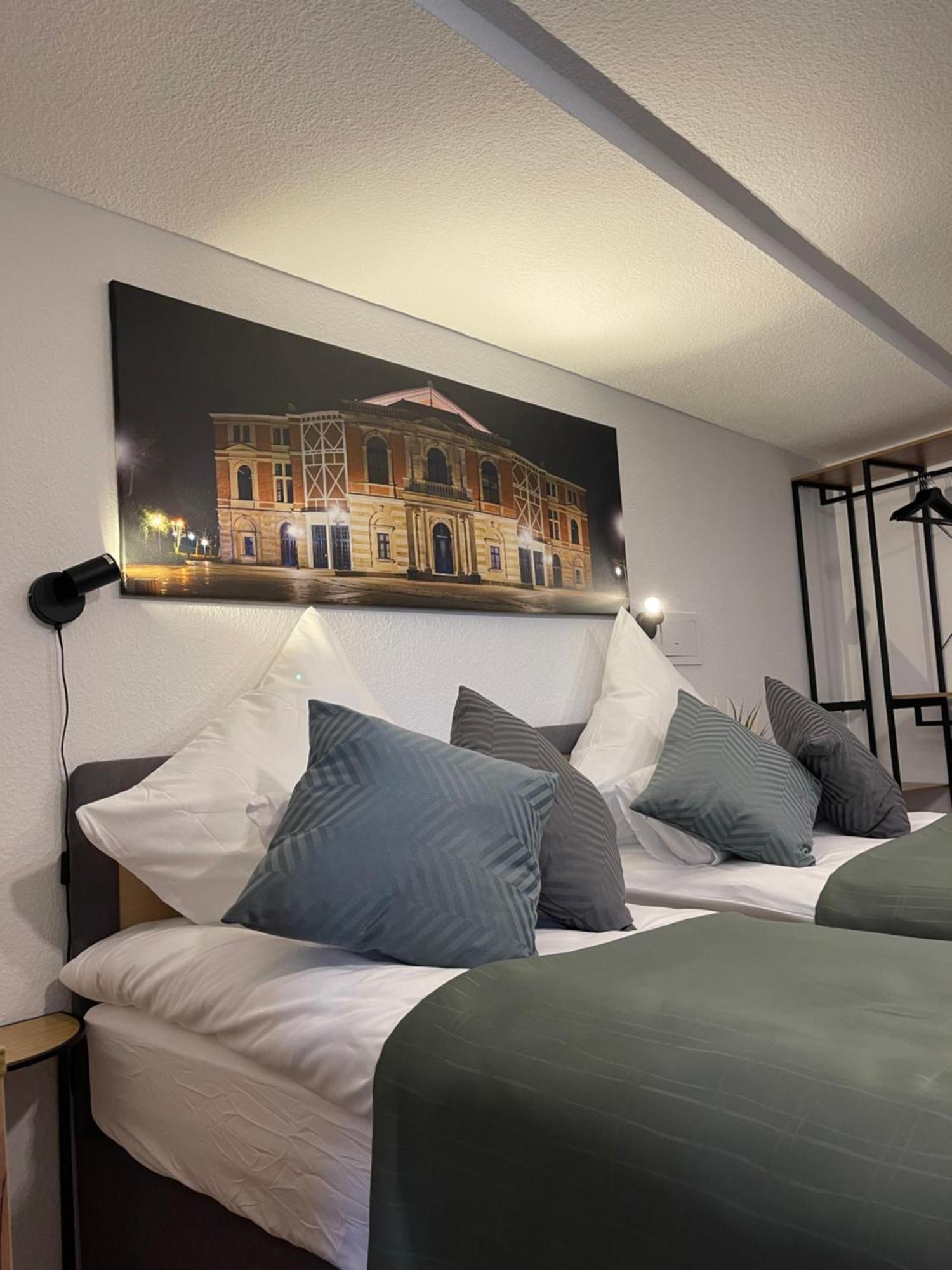 Apartment Violine1 Am Bahnhof-City ไบรอยท์ ภายนอก รูปภาพ