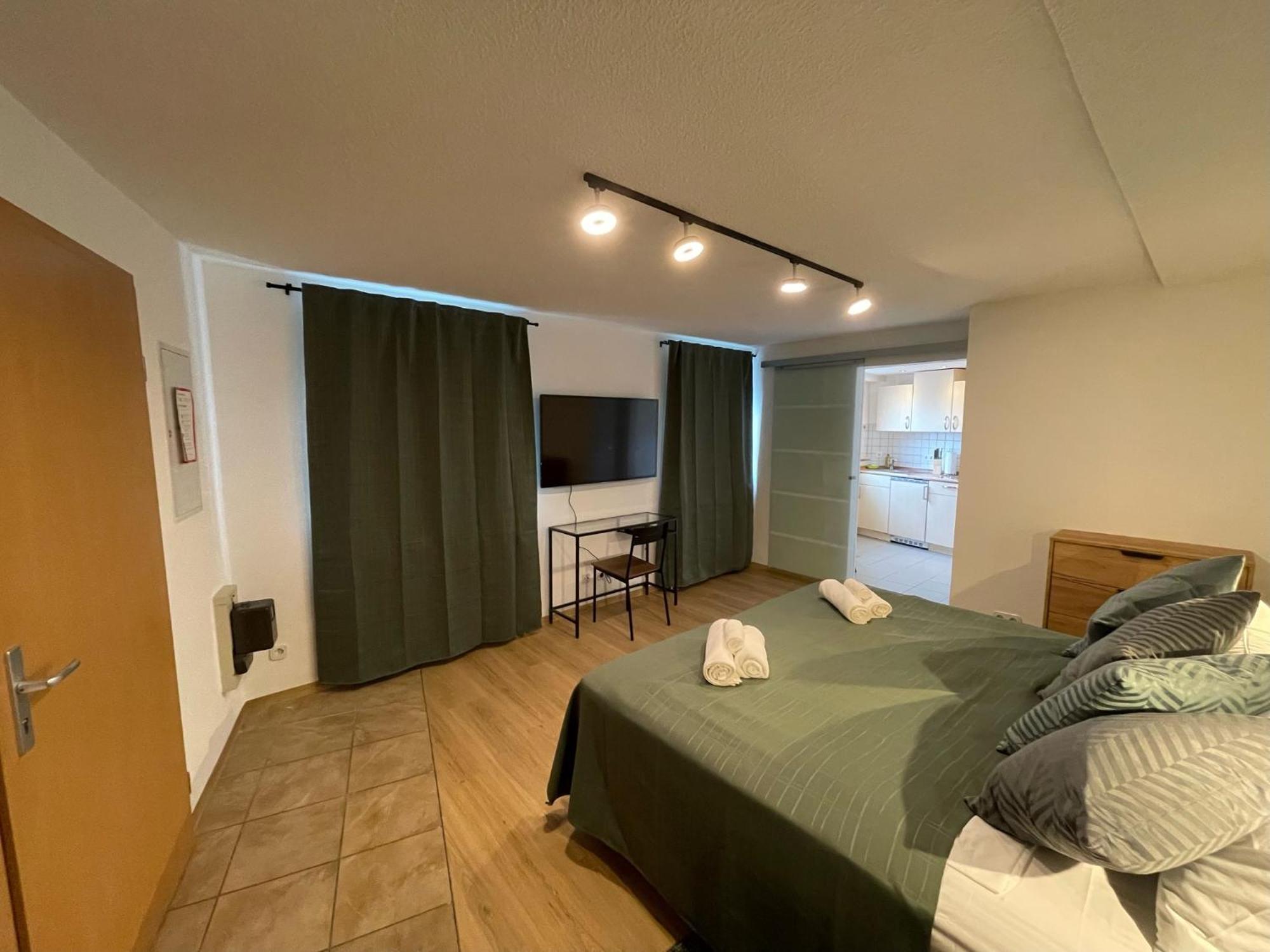 Apartment Violine1 Am Bahnhof-City ไบรอยท์ ภายนอก รูปภาพ