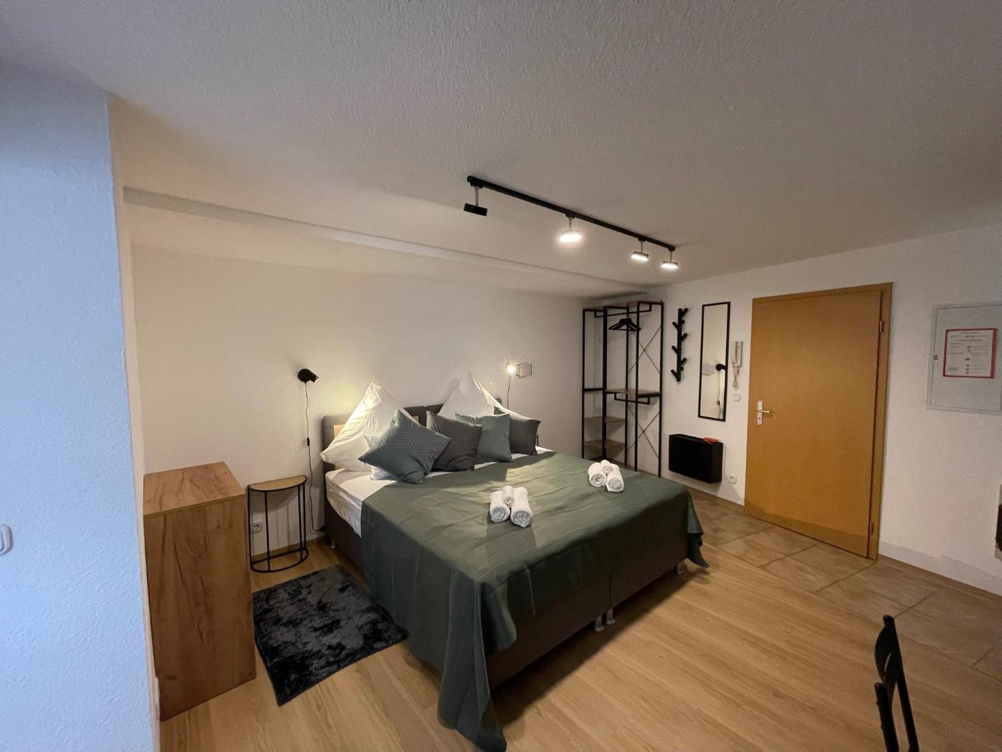 Apartment Violine1 Am Bahnhof-City ไบรอยท์ ภายนอก รูปภาพ